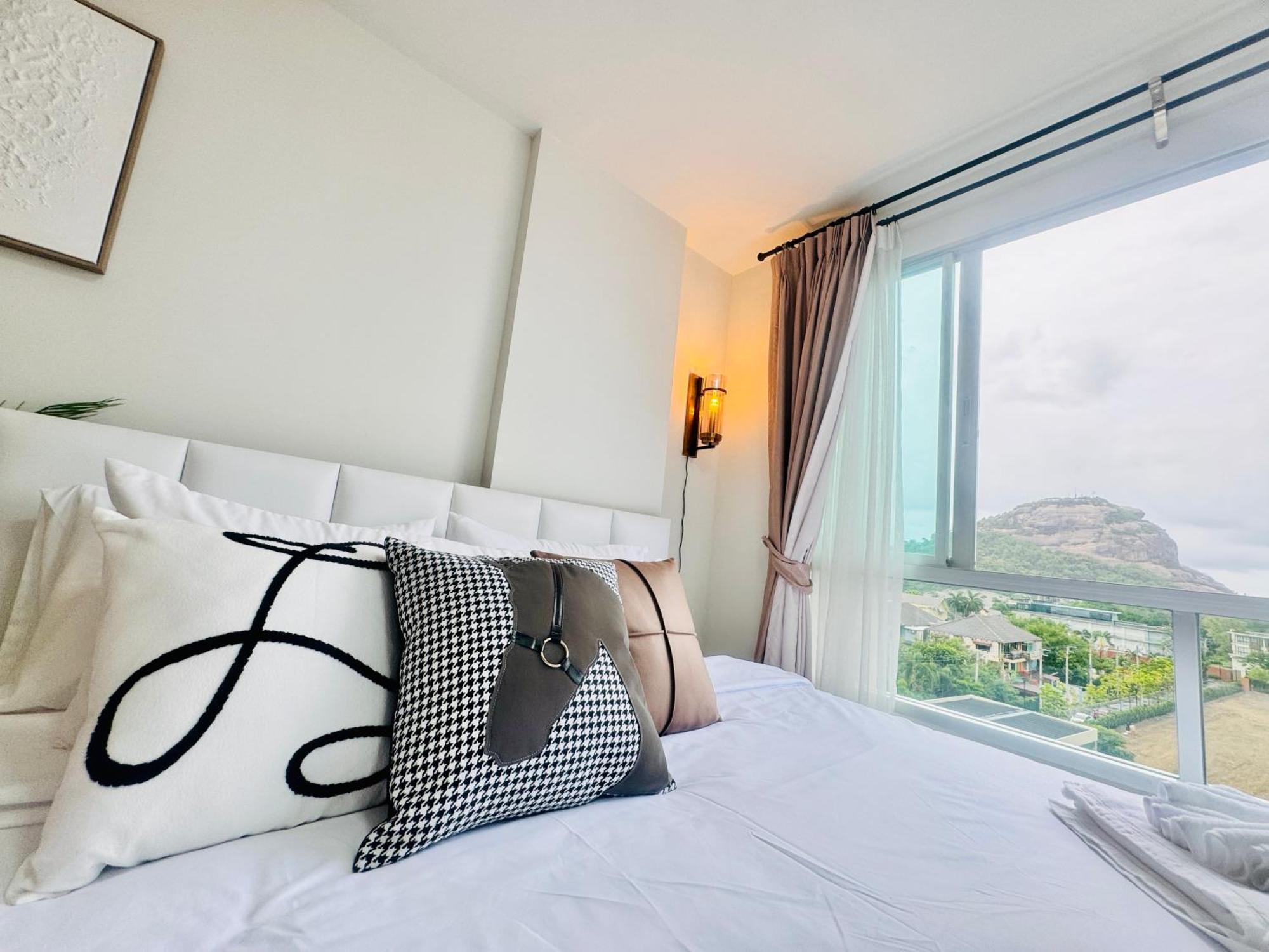 Sea&Mountain View,5 Mins Walk To Famous Beach With King Size Bed Hua Hin Dış mekan fotoğraf