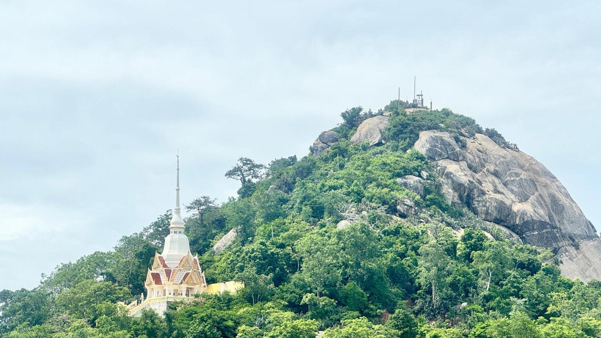 Sea&Mountain View,5 Mins Walk To Famous Beach With King Size Bed Hua Hin Dış mekan fotoğraf