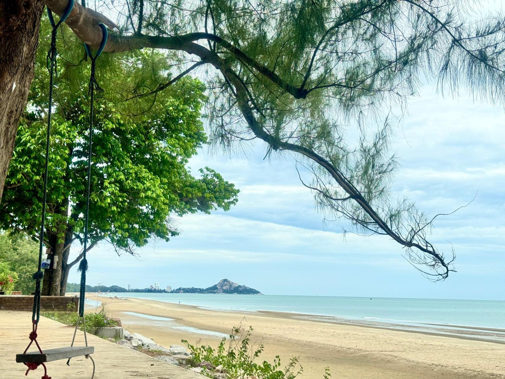 Sea&Mountain View,5 Mins Walk To Famous Beach With King Size Bed Hua Hin Dış mekan fotoğraf